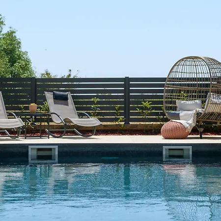 Brionika Tatil Evi *